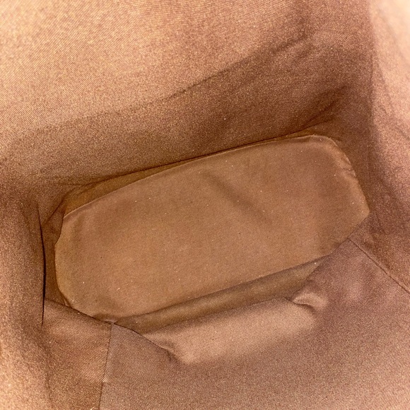 SOLD ON INSTAGRAM PAGE. LOUIS VUITTON MONTSOURIS GM BACKPACK - Picture 14 of 16